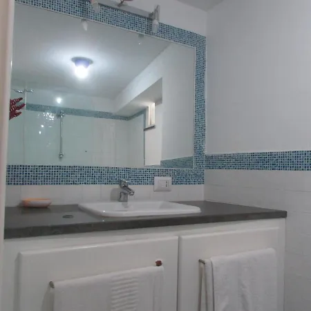 Piazzetta Sweet * كابري